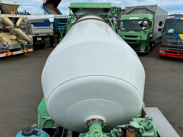 保証対象車両ベッドレス3.6トン積載極東開発工業|中古トラックの販売・買取・査定のアイナビ