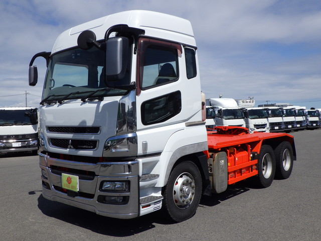 三菱QKG-FV60VJRWヘッド第五輪荷重20t2デフ|中古トラックの販売・買取・査定のアイナビ