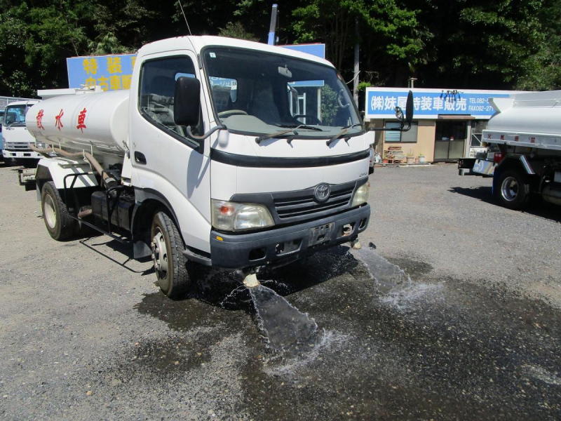散水車・サブエンジン式・前後散水・4000L|中古トラックの販売・買取・査定のアイナビ