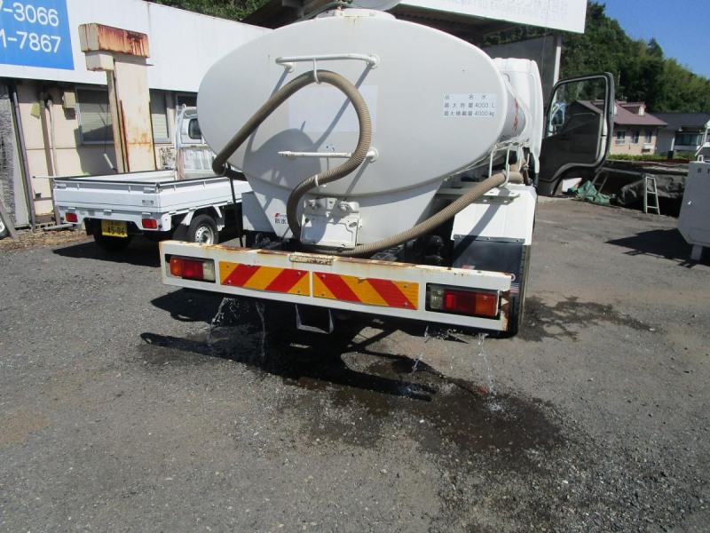 散水車・サブエンジン式・前後散水・4000L|中古トラックの販売・買取・査定のアイナビ