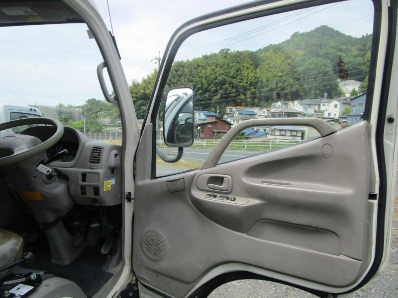 散水車・サブエンジン式・前後散水・4000L|中古トラックの販売・買取・査定のアイナビ