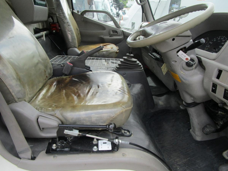 散水車・サブエンジン式・前後散水・4000L|中古トラックの販売・買取・査定のアイナビ