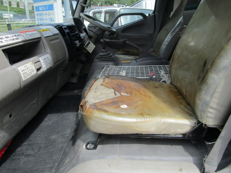 散水車・サブエンジン式・前後散水・4000L|中古トラックの販売・買取・査定のアイナビ