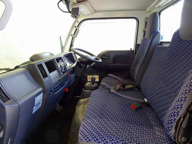 アトラス1.55t4WDFSLSタイヤ平ボデー|中古トラックの販売・買取・査定のアイナビ
