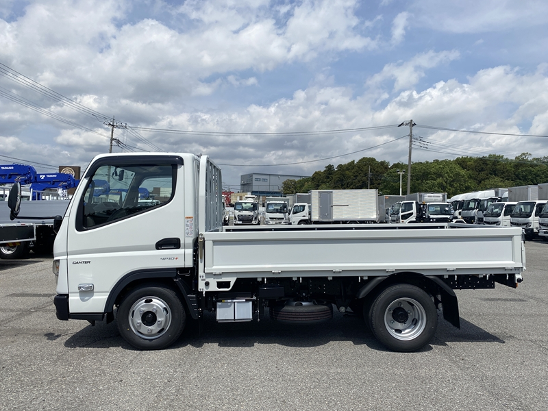 キャンター　標準10尺　全低床　木製　積載2,000kg　DUONIC|中古トラックの販売・買取・査定のアイナビ