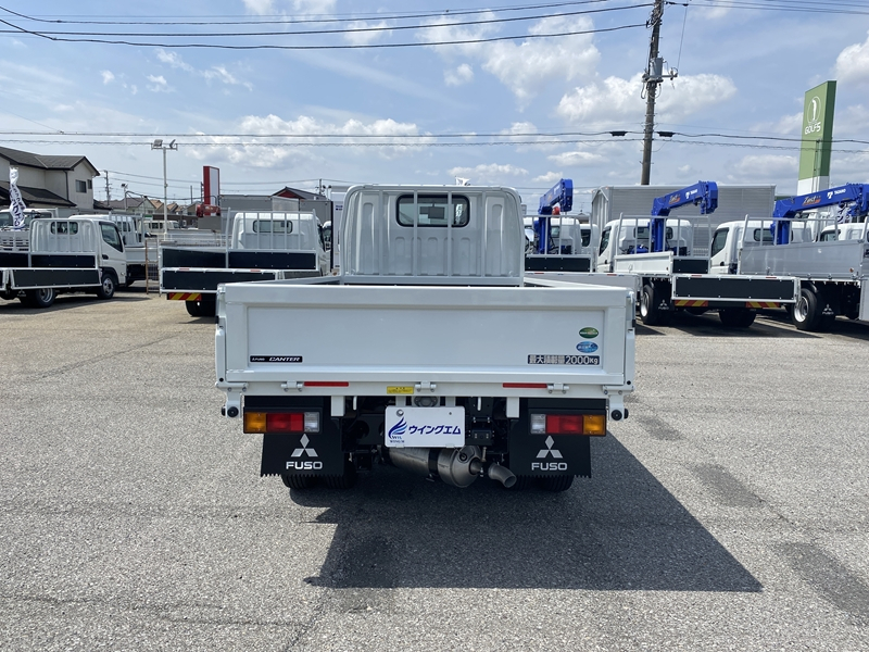 キャンター　標準10尺　全低床　木製　積載2,000kg　DUONIC|中古トラックの販売・買取・査定のアイナビ