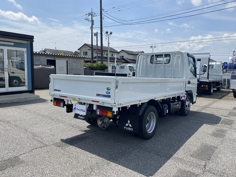 キャンター　標準10尺　全低床　木製　積載2,000kg　DUONIC|中古トラックの販売・買取・査定のアイナビ