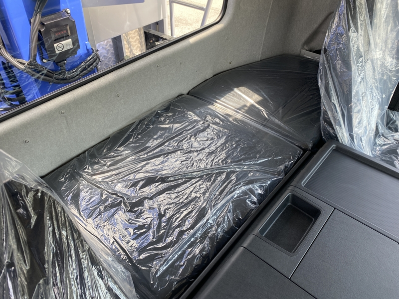 スーパーグレート　25ｔ仕様　4軸低床　アルミブロック5方開　タダノ4段　いそのボデー　積載12,400kg　シフトパイロット|中古トラックの販売・買取・査定のアイナビ