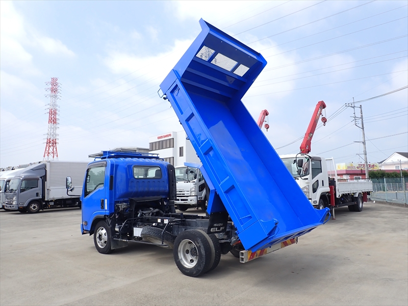 【352583】小型土砂ダンプ　強化三方開|中古トラックの販売・買取・査定のアイナビ