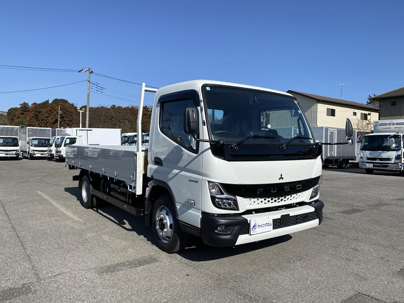 キャンター　ワイドロング　全低床　アルミブロック　積載4,800kg|中古トラックの販売・買取・査定のアイナビ