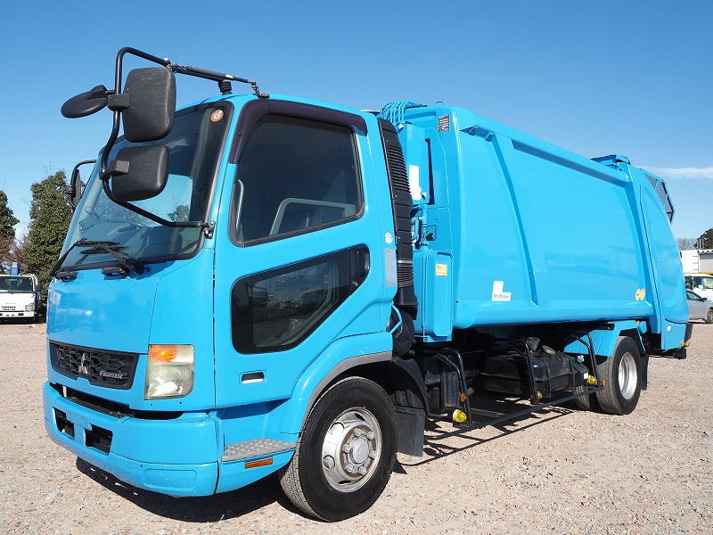 ファイター塵芥車新明和製10.2立米プレス式パッカー 計量器|中古トラックの販売・買取・査定のアイナビ