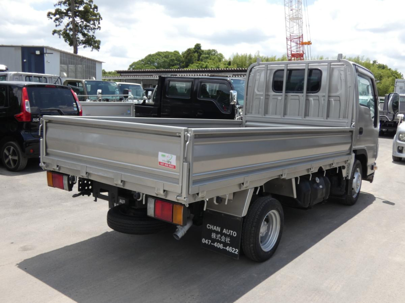 1.5トン 平ボディー MT 三方開260454|中古トラックの販売・買取・査定のアイナビ