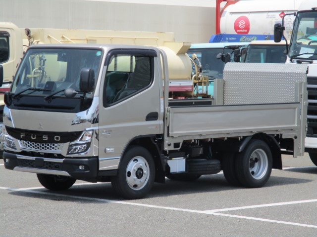 R7　キャンター　2t垂直パワーゲート付平ボディ　※未使用車|中古トラックの販売・買取・査定のアイナビ