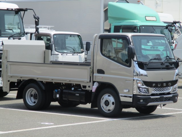 R7　キャンター　2t垂直パワーゲート付平ボディ　※未使用車|中古トラックの販売・買取・査定のアイナビ