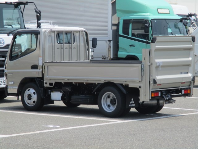 R7　キャンター　2t垂直パワーゲート付平ボディ　※未使用車|中古トラックの販売・買取・査定のアイナビ
