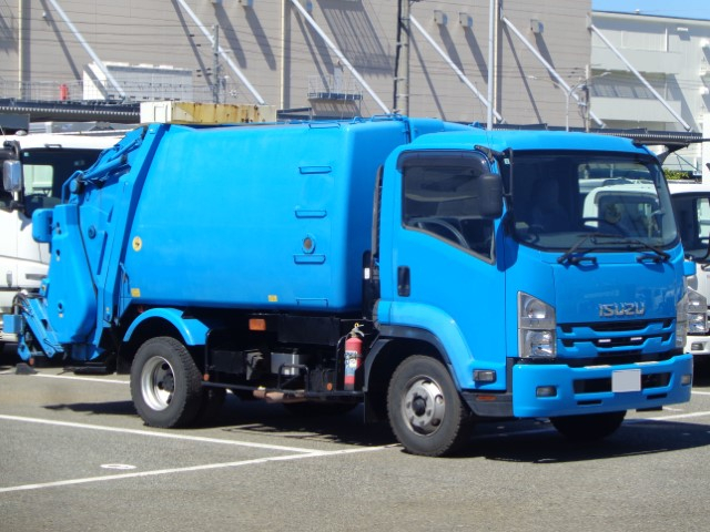 H29 いすゞフォワード 回転式塵芥車8.0立米 反転装置付き|中古トラックの販売・買取・査定のアイナビ