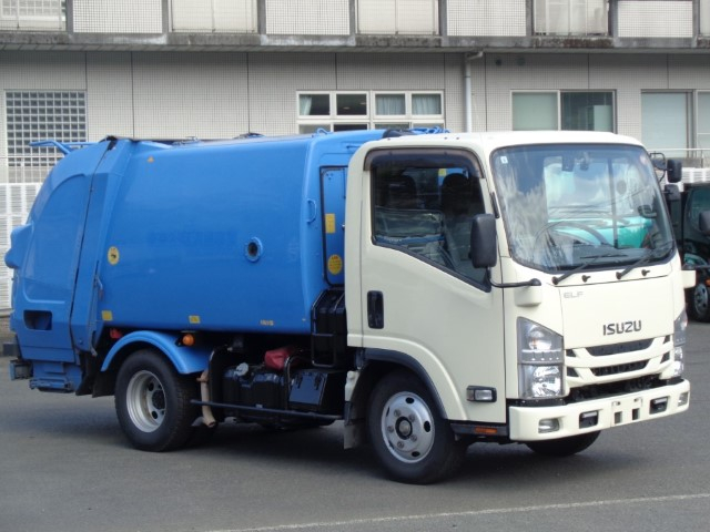 H29 いすゞエルフ プレス式塵芥車4.3立米|中古トラックの販売・買取・査定のアイナビ