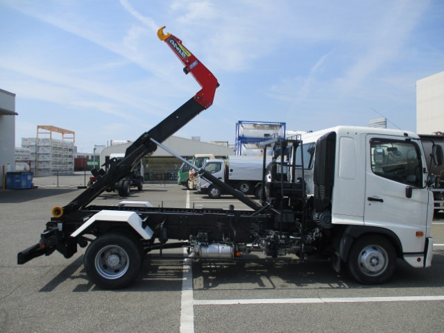 R5 日野レンジャー コンテナ脱着車|中古トラックの販売・買取・査定のアイナビ