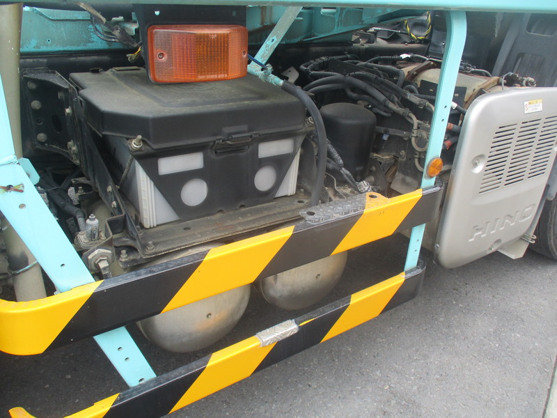 H28プロフィアミキサー車カヤバM44車検R9/4ドラム容量8.7立米|中古トラックの販売・買取・査定のアイナビ