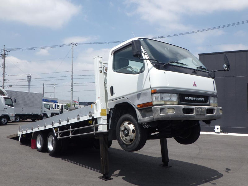 3軸セルフ自動アユミ走行17,600km積載3.5t車検R8.7月迄|中古トラックの販売・買取・査定のアイナビ