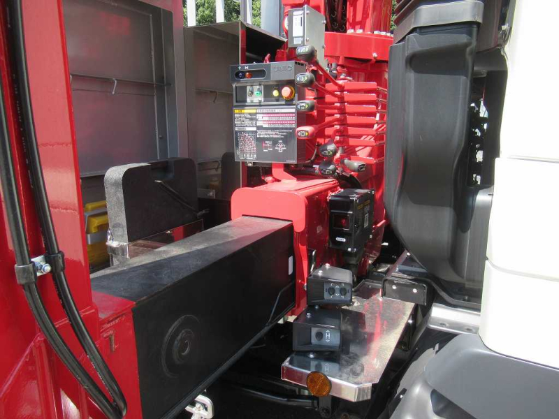 4軸低床 ユニック 4段 ウィンチ ヤハタボデー L8650㎜|中古トラックの販売・買取・査定のアイナビ