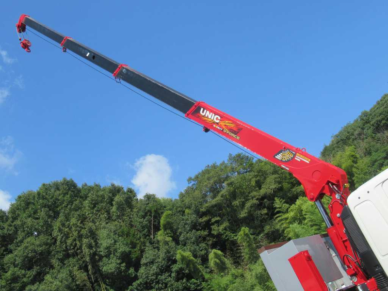 4軸低床 ユニック 4段 ウィンチ ヤハタボデー L8650㎜|中古トラックの販売・買取・査定のアイナビ