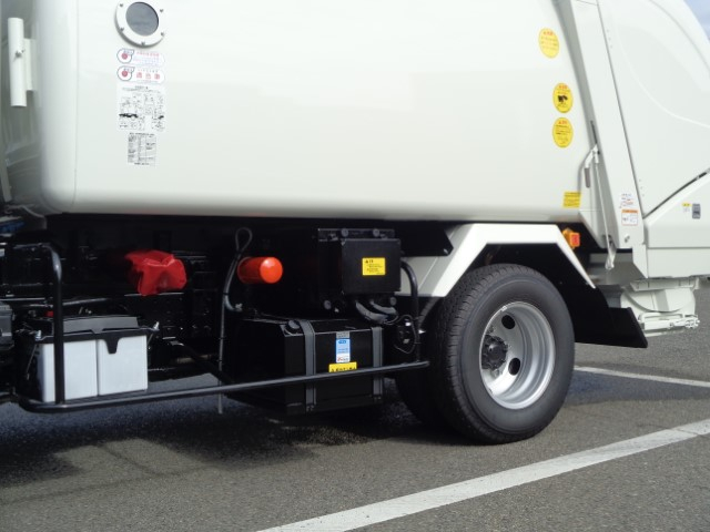 R7 日野デュトロ 回転式塵芥車5.1立米 未使用車|中古トラックの販売・買取・査定のアイナビ