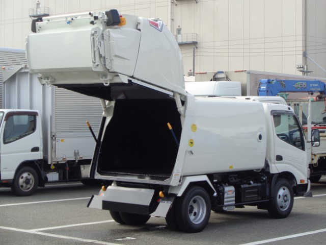 R7 日野デュトロ 回転式塵芥車5.1立米 未使用車|中古トラックの販売・買取・査定のアイナビ