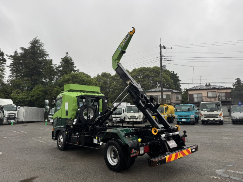 フックロール極東開発JM04-55ラジコン付車検付|中古トラックの販売・買取・査定のアイナビ