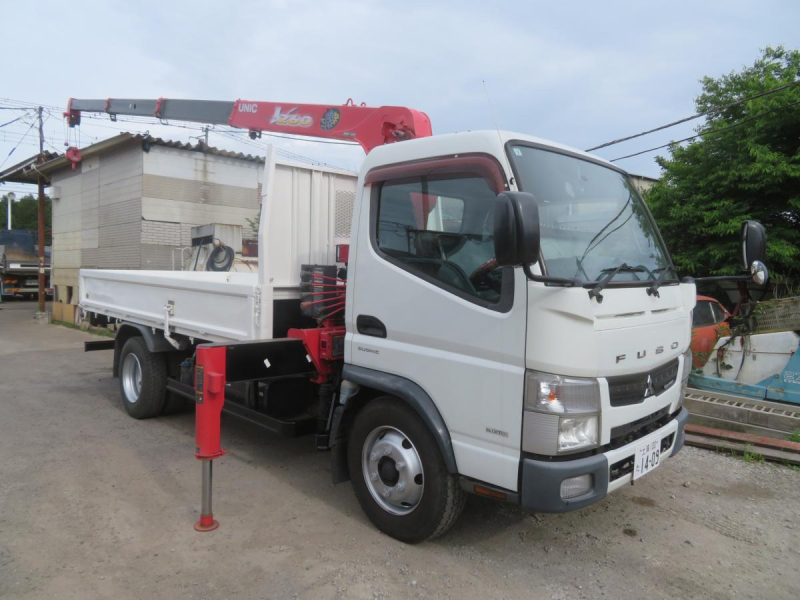 低走行車検付H26年キャンター4段ラジコンクレーン標準ロング3t積|中古トラックの販売・買取・査定のアイナビ