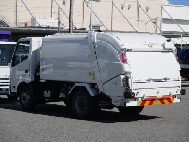 R7 日野デュトロ プレス式塵芥車5.9立米 未使用車|中古トラックの販売・買取・査定のアイナビ