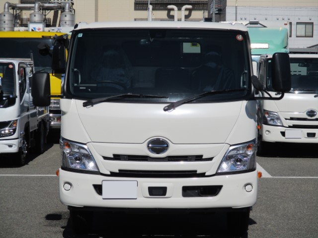 R7 日野デュトロ プレス式塵芥車5.9立米 未使用車|中古トラックの販売・買取・査定のアイナビ