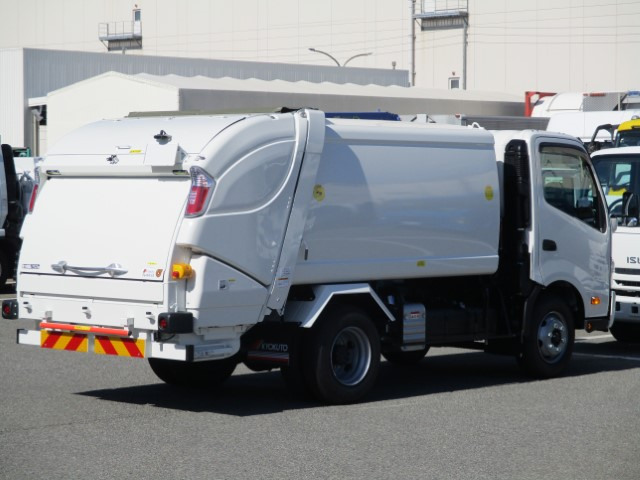 R7 日野デュトロ プレス式塵芥車5.9立米 未使用車|中古トラックの販売・買取・査定のアイナビ