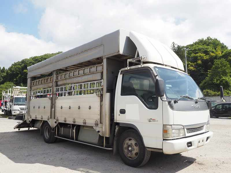 いすゞエルフワイド超ロング家畜運搬車自動ゲート|中古トラックの販売・買取・査定のアイナビ