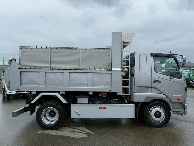 保証対象車両増トン7.6トン積載極東開発工業240馬力6速MT|中古トラックの販売・買取・査定のアイナビ