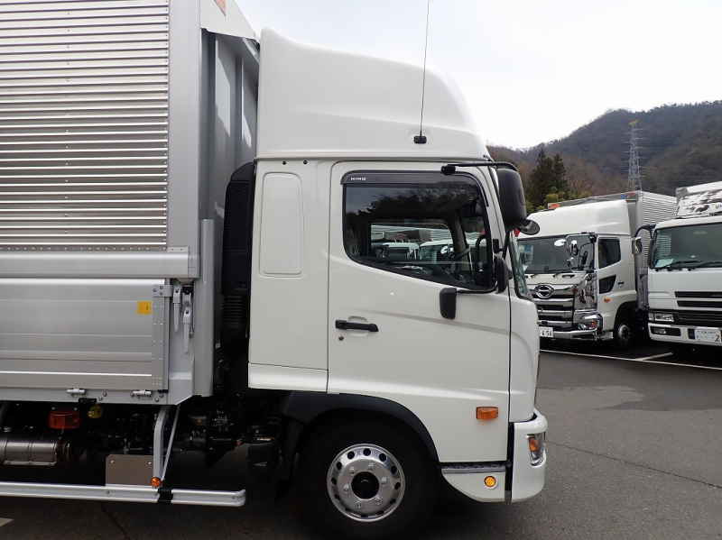 7200 ワイド ハイルーフ 後輪エアサス 6速 2150KG積載|中古トラックの販売・買取・査定のアイナビ