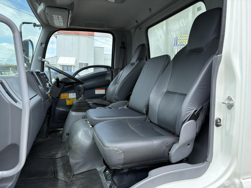 H29フォワード ダンプ 3.6t|中古トラックの販売・買取・査定のアイナビ