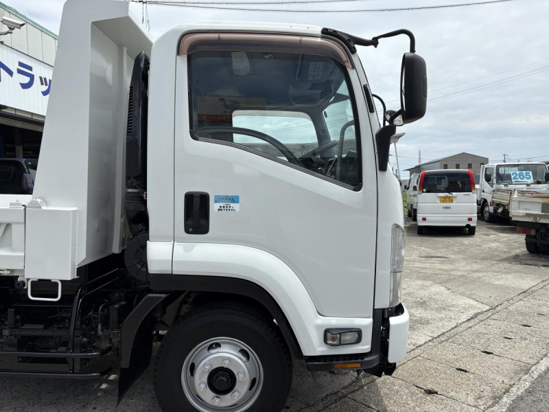 H29フォワード ダンプ 3.6t|中古トラックの販売・買取・査定のアイナビ