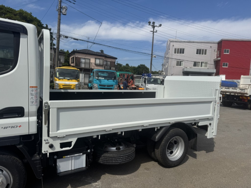木平10尺全低床パワーゲート付き未使用車車検付|中古トラックの販売・買取・査定のアイナビ