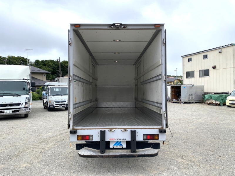 H28年式、デュトロ、アルミバン|中古トラックの販売・買取・査定のアイナビ