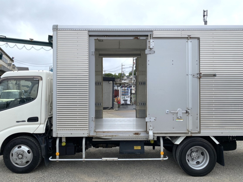 H28年式、デュトロ、アルミバン|中古トラックの販売・買取・査定のアイナビ