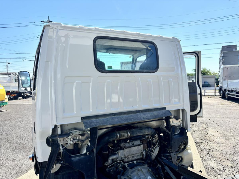 低床ダンプ 積載3000kg MT6速 新明和製|中古トラックの販売・買取・査定のアイナビ