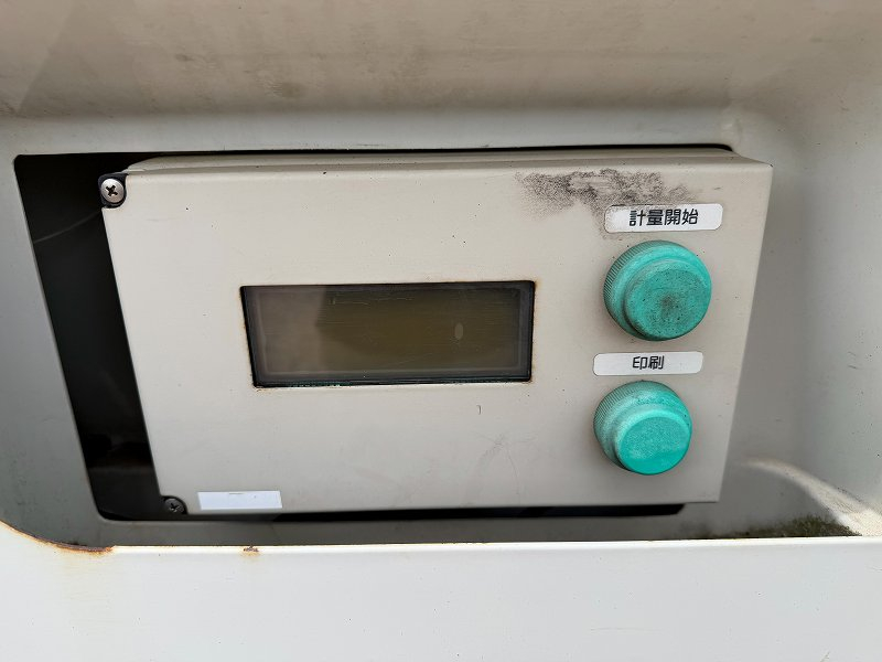 三菱ふそうキャンター計量器付プレス式パッカー車モリタ製|中古トラックの販売・買取・査定のアイナビ