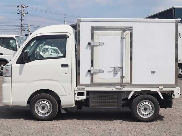 低温冷蔵冷凍　デンソー　積載350KG　左サイド扉|中古トラックの販売・買取・査定のアイナビ