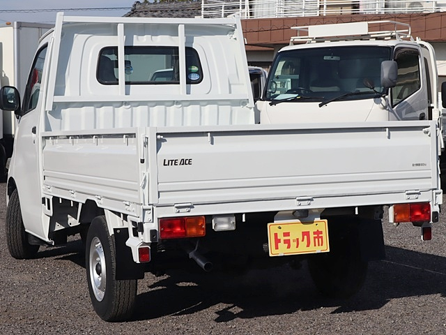 DX　Xエディション　平ボディ　積載800KG|中古トラックの販売・買取・査定のアイナビ