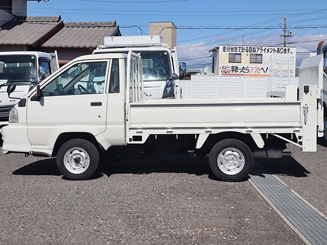 平ボディ 垂直パワーゲート 積載700kg|中古トラックの販売・買取・査定のアイナビ