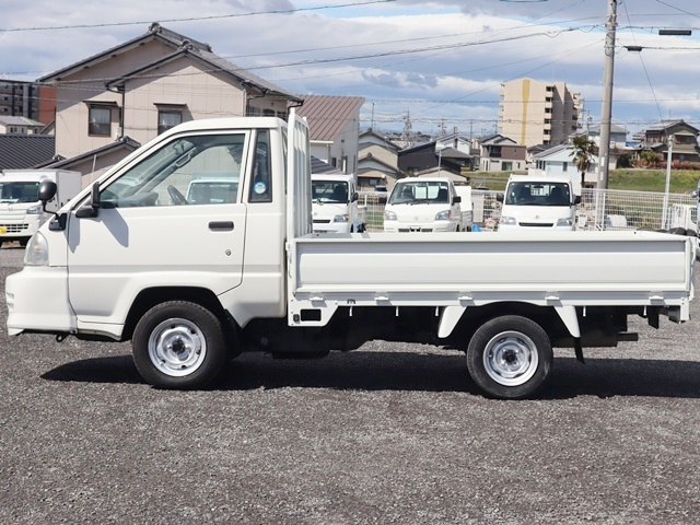 DX 平ボディ 積載750KG スーパーシングルジャストロー|中古トラックの販売・買取・査定のアイナビ