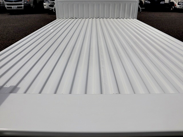 垂直パワーゲート 平ボディ 積載950KG トヨタ車体|中古トラックの販売・買取・査定のアイナビ