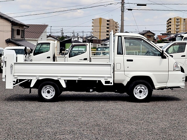垂直パワーゲート 平ボディ 積載950KG トヨタ車体|中古トラックの販売・買取・査定のアイナビ