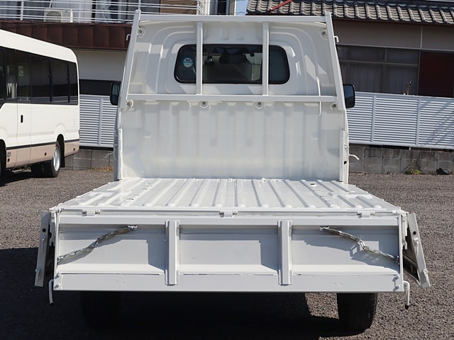積載800Kg 平ボディ AT限定&新普通免許対応 PCS|中古トラックの販売・買取・査定のアイナビ